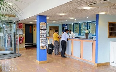 Hotel reception services